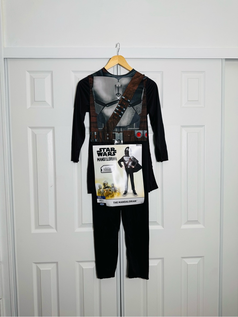 Star Wars Mandalorian Kids Costume - Black with Brown Strap Print
